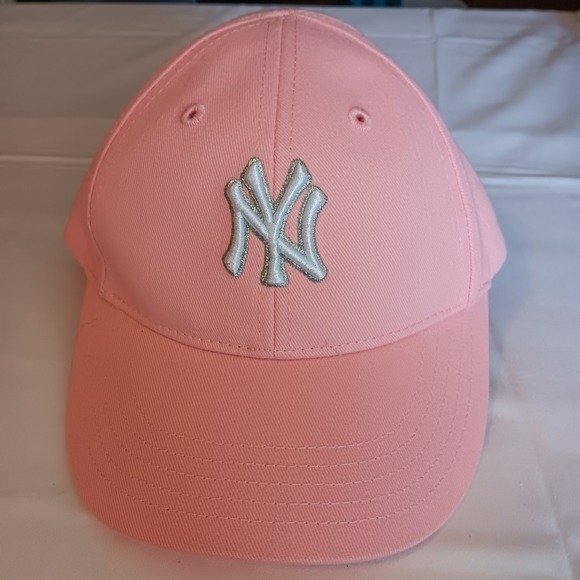 47 Brand Twins Newborn New York Yankees Pink Hat Baseball Cap - Picture 1 of 6